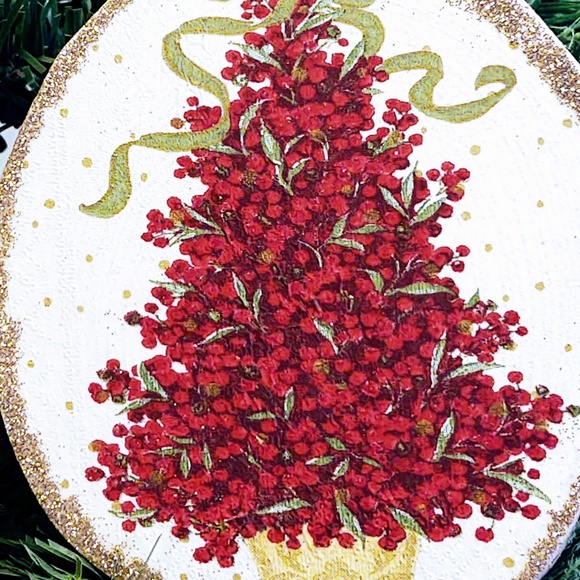 Hand Crafted Natural Wood Glitter Ornament Red Berry Tree/Christmas Tree Decor - Picture 4 of 4